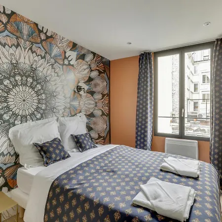 127 Moshe - Superbe A Paris. Paris